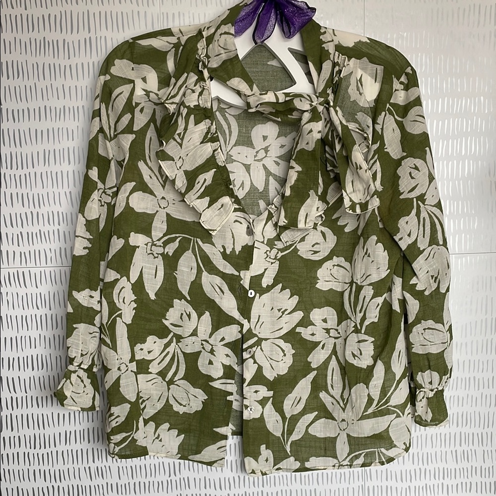 Zara White and Cream 3/4 Sleeve Blouse with Tie Front